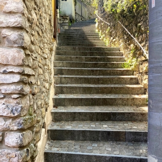 111-stairs-argegno